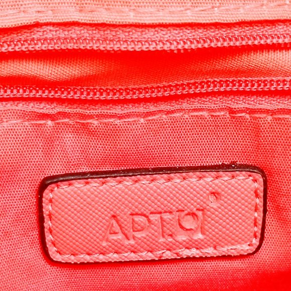 APT 9 CROSSBODY BAG CORAL - Picture 12 of 13